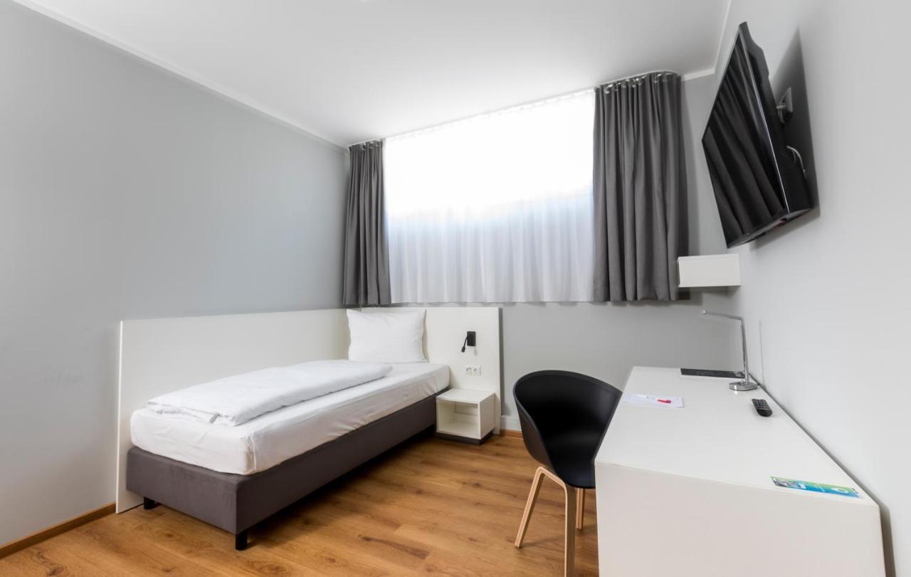 Mk Monteurzimmer Eschborn Esterno foto